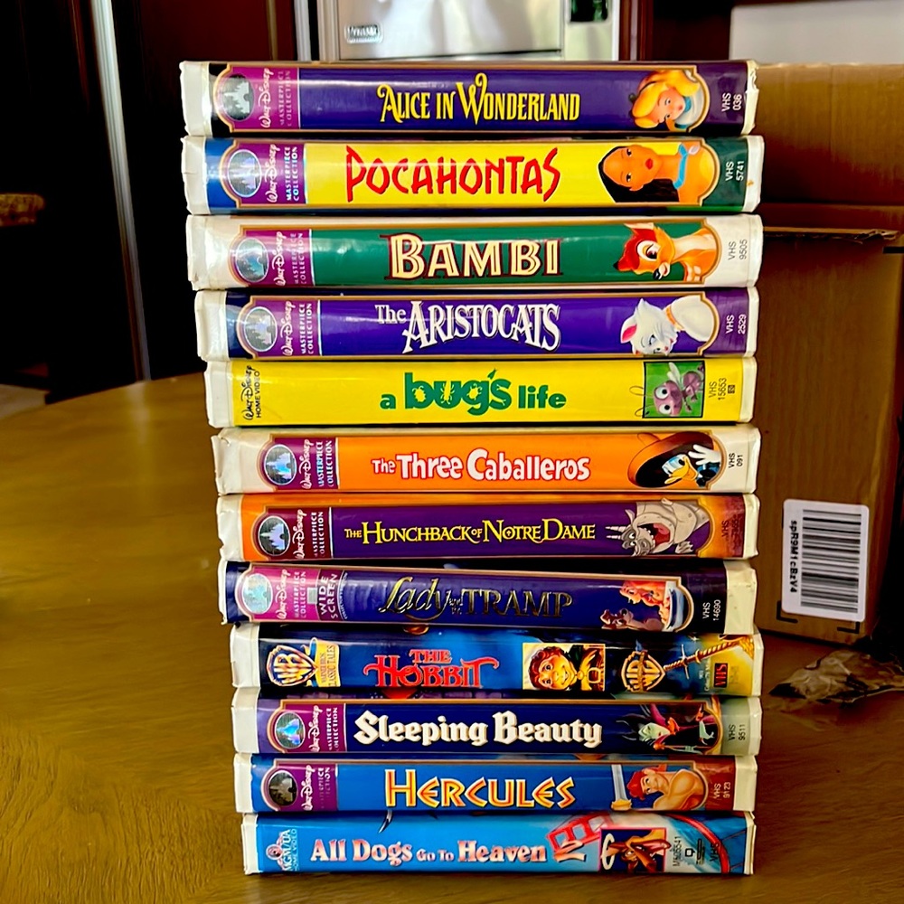 Set of 12 VHS Disney cartoons